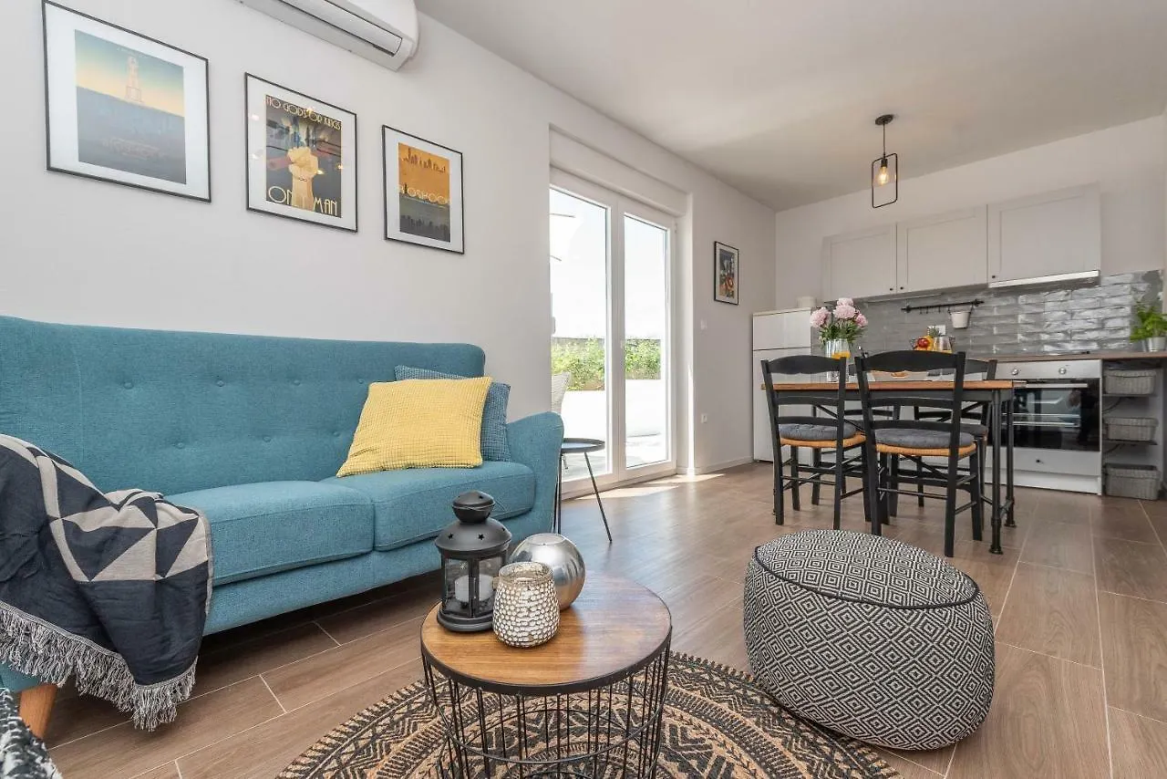 Apartment Villa Black&Beauty Zadar