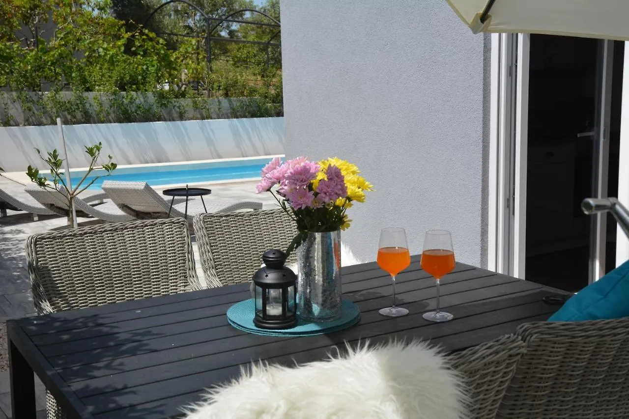 Villa Black&Beauty Zadar Apartmán