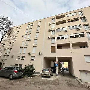  Appartement Donatus - Modern Near The Bridge/centre