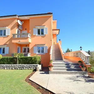 https://apartments-mladenka-malinska.primorje-gorskikotar.com